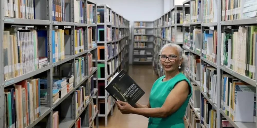 A caloura começou a frequentar as aulas em maio desse ano e não hesita em dizer que se sente muito bem