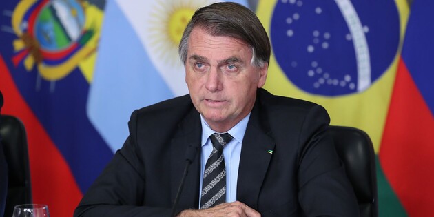 O médico afirma que Bolsonaro não deve ser submetido a uma nova cirurgia no sistema digestivo