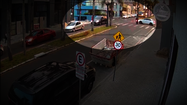 Colisão aconteceu entre ruas na região central de Ponta Grossa