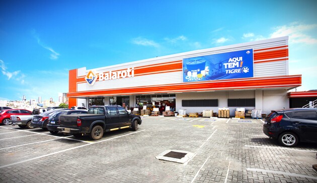 As lojas do Balaroti, em Ponta Grossa, funcionarão até as 21h