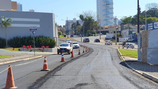 A partir de segunda (21), o trecho seguirá em obras, na Rua Emílio de Menezes, desde a alça de acesso à Avenida Visconde de Mauá até o Estádio Germano Kruger