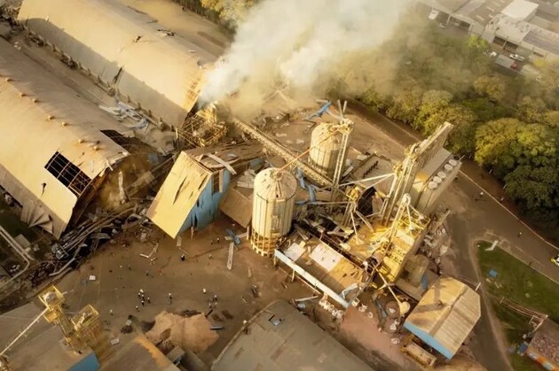 Imagem aérea mostra explosão na cidade de Palotina