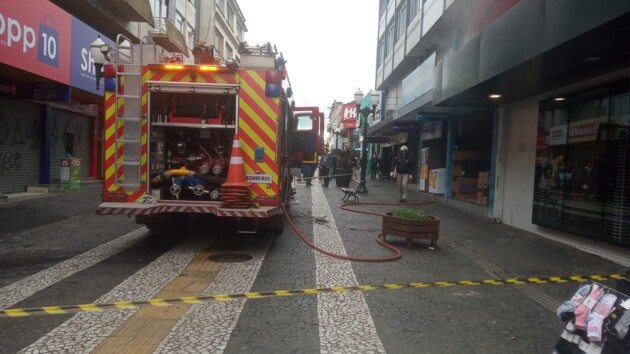 Equipes dos Bombeiros foram acionadas para atender a situação