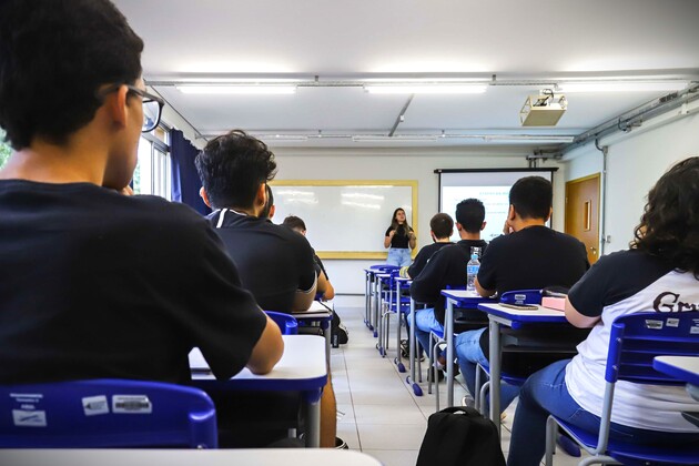 Oportunidades de emprego são em universidades estaduais do Paraná