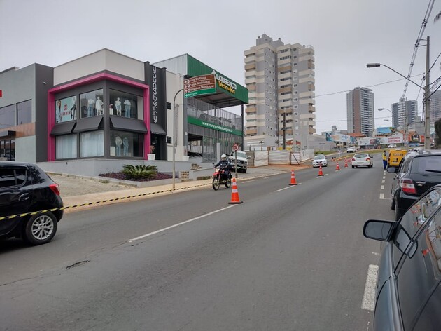 Fluxo da avenida funciona nos dois sentidos