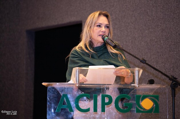 Giorgia também é empresária e advogada em Ponta Grossa