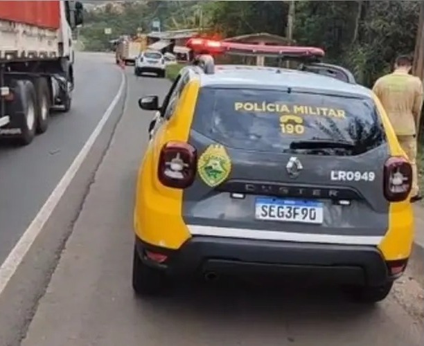 Equipes da Polícia Militar, Polícia Civil e Corpo de Bombeiros foram acionados até o local