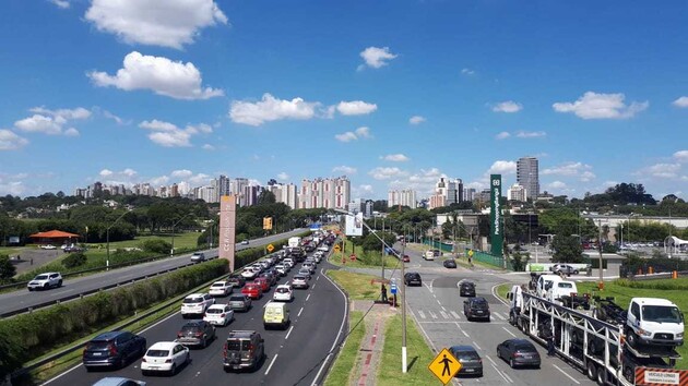 Acidente ocorreu próximo da chegada em Curitiba pelo Parque Barigui