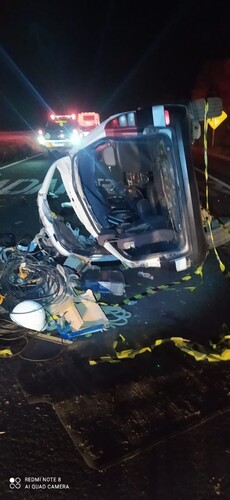 capotamento aconteceu na madrugada de domingo (17), em Castro