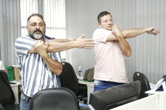 Os exercícios duram em torno de 10 a 15 minutos