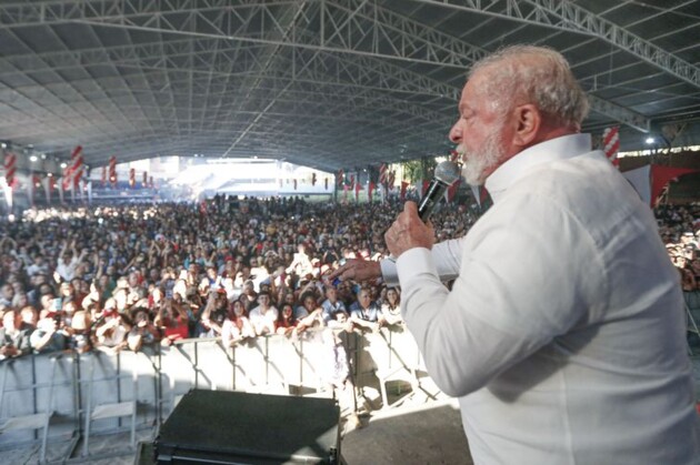 Lula discursou para metalúrgicos neste domingo