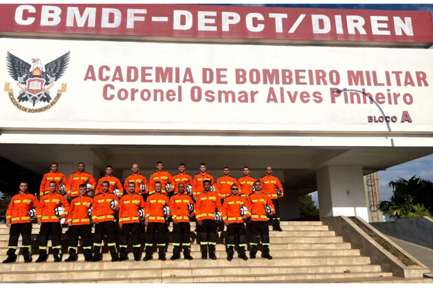 Oficiais de todo o Brasil se reuniram em Brasília para o embarque ao Canadá