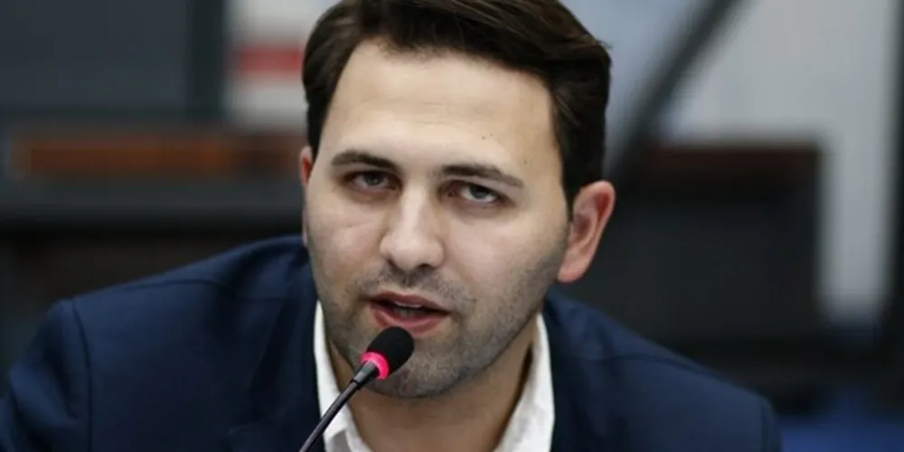 Passos foi condenado, em 1ª instância, pelos crimes de 'rachadinha' e assédio sexual