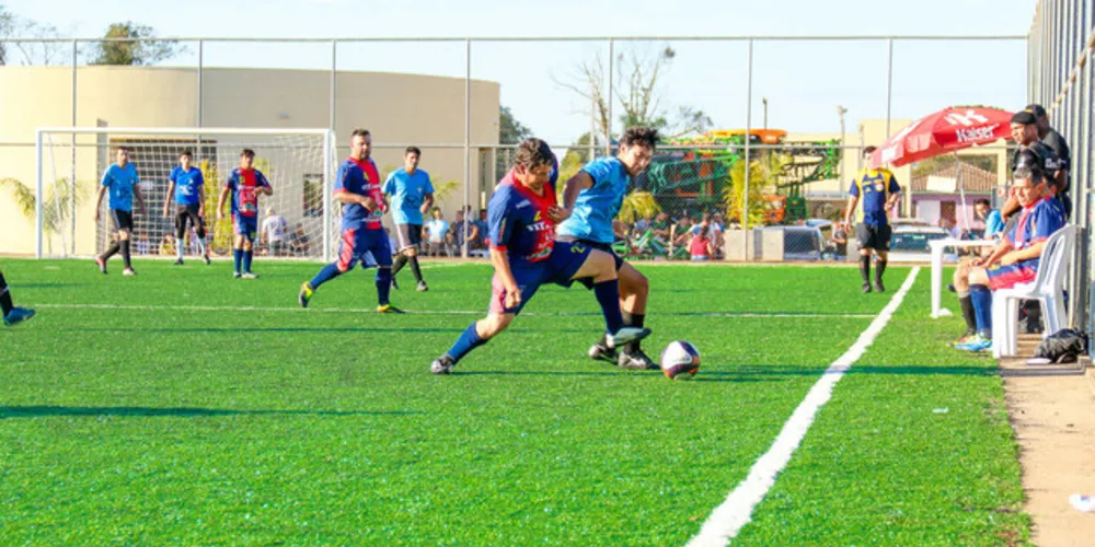 As semifinais foram disputadas na última terça-feira (03) no campo de futebol suíço Almir Ribas