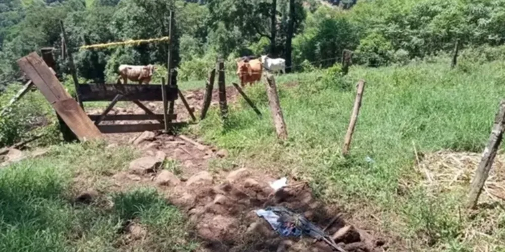 Equipe médica foi até o local prestar atendimento.