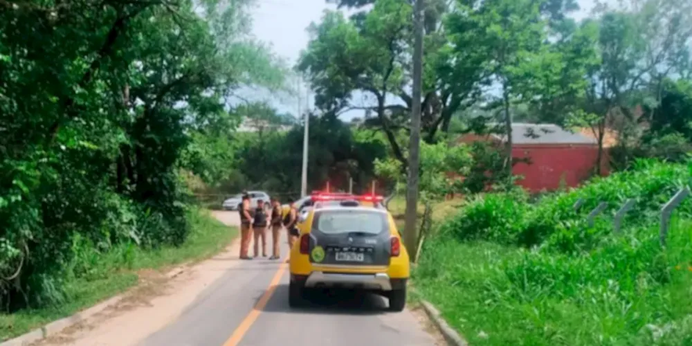 No local, ninguém a reconheceu como uma moradora próxima