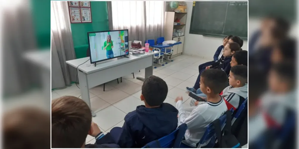 Turma trabalhou com mais uma videoaula especial das parcerias do Vamos Ler