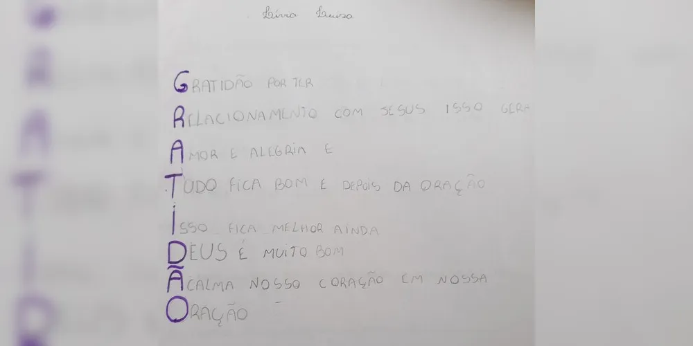 Educandos puderam construir produções com a palavra 'gratidão'