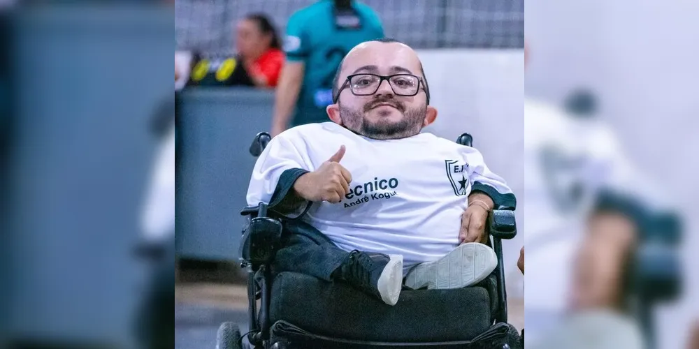 Kogut era incentivador e treinador do time de futsal feminino Estrelas FC