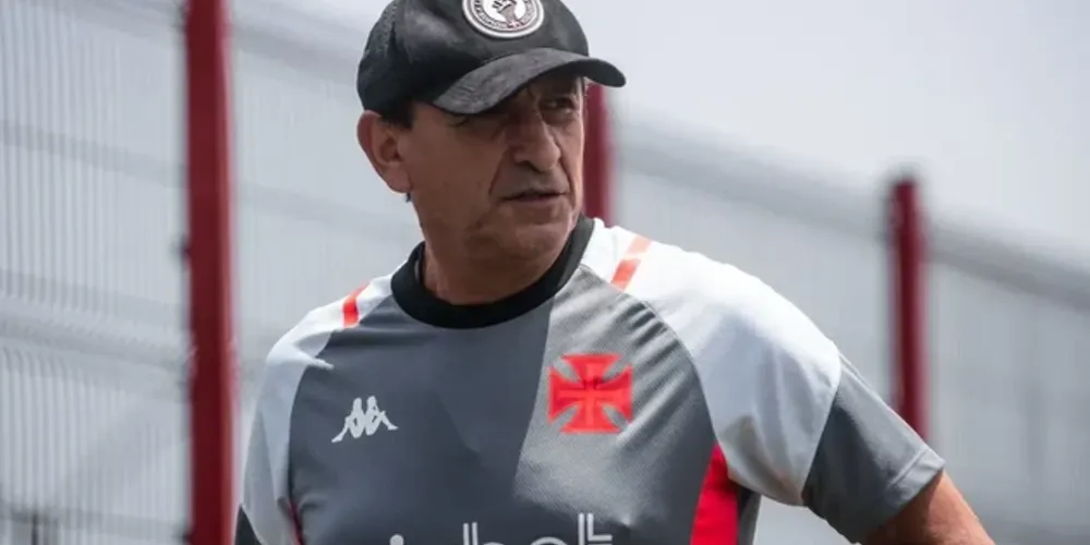 Técnico Ramón Diaz (foto) diz que confia na equipe e fala da questão positiva de depender de si para escapar