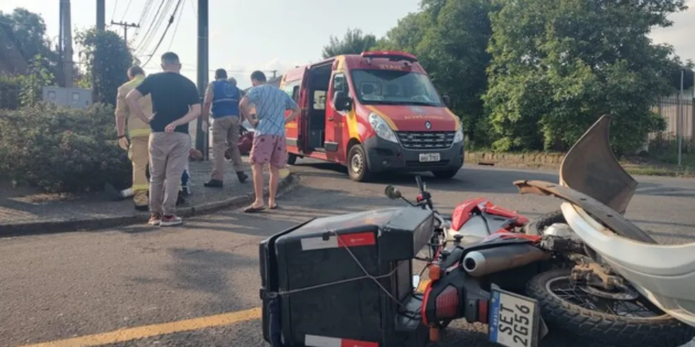 Colisão ocorreu entre um carro e uma moto, nesta quarta-feira (25)