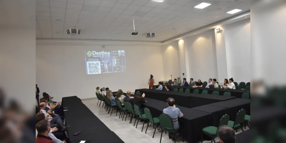 Lideranças se encontraram na Associação Comercial da cidade