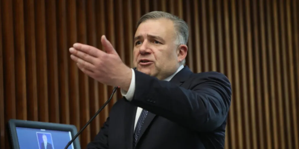 A proposta é assinada pelo deputado Ney Leprevost (União)