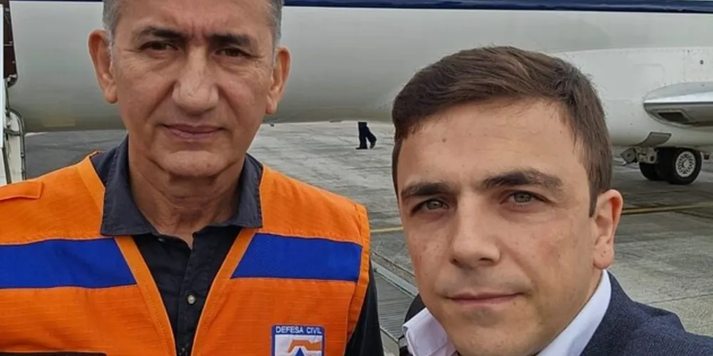 Deputado Aliel Machado com o ministro do Desenvolvimento Regional Waldez Góes
