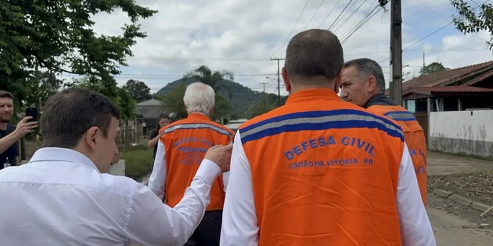 De acordo com a Defesa Civil, ao menos 110 mil pessoas foram afetadas
