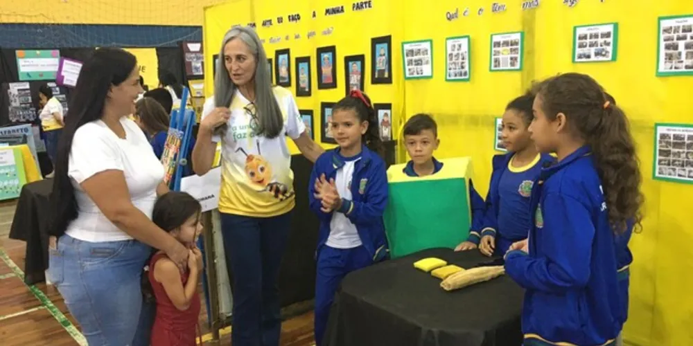 Foram expostos 62 projetos desenvolvidos nas escolas da rede municipal de ensino