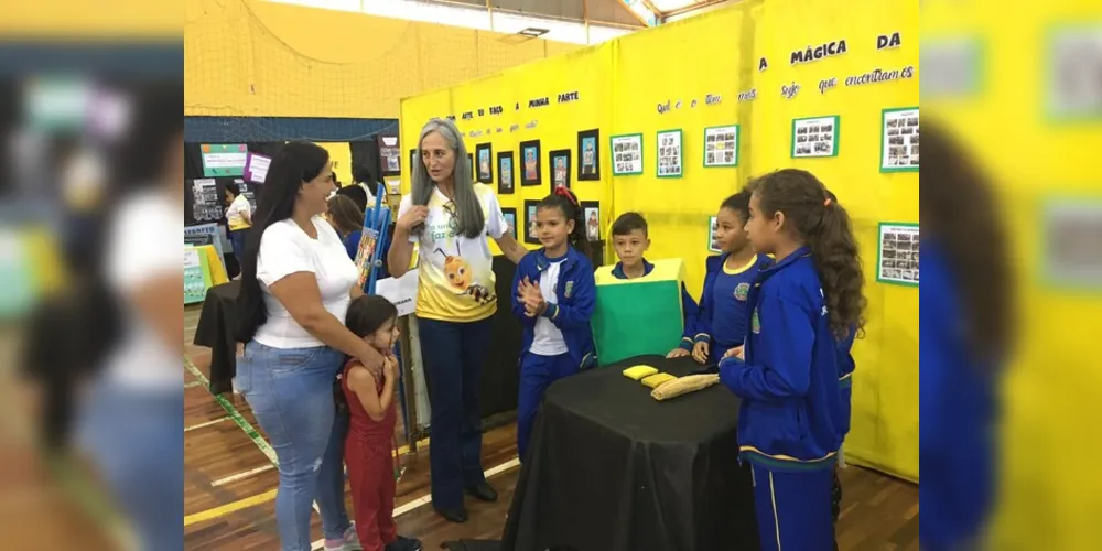 Foram expostos 62 projetos desenvolvidos nas escolas da rede municipal de ensino