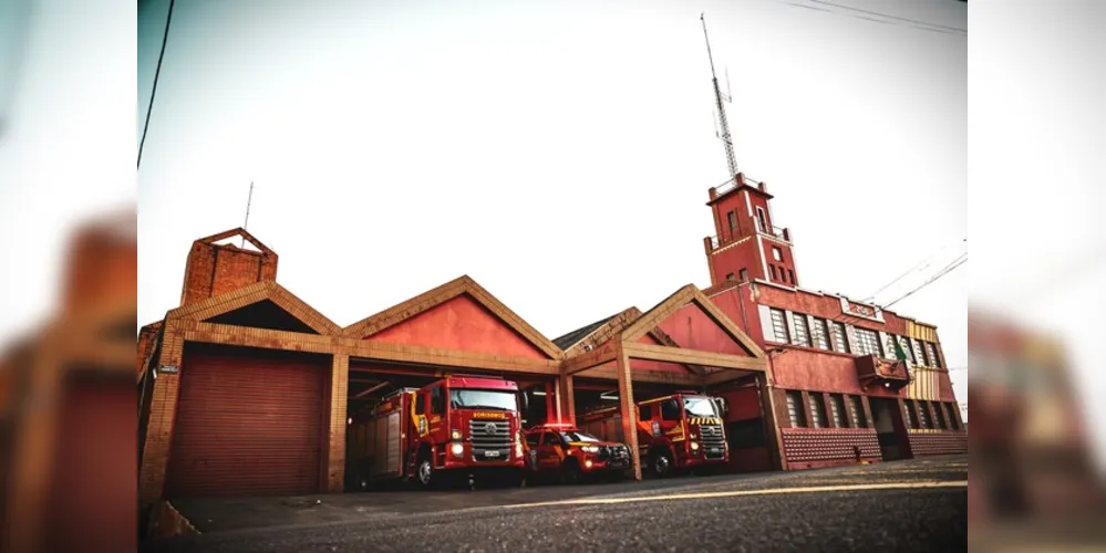 Equipes do Corpo de Bombeiros foram acionadas para a ocorrência