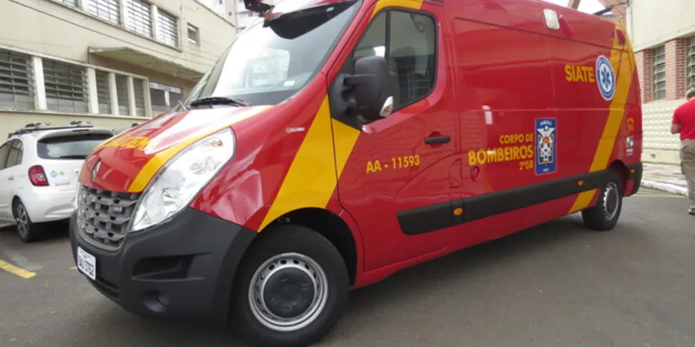 Equipes do Corpo de Bombeiros foram acionadas para a ocorrência