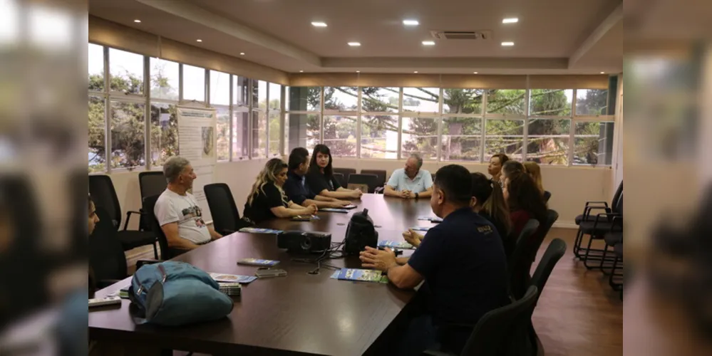 Pesquisadores da Associação Dakila Pesquisas começaram nesta semana a explorar locais por onde possivelmente passam os ‘Caminhos de Peabiru’ no município de Castro