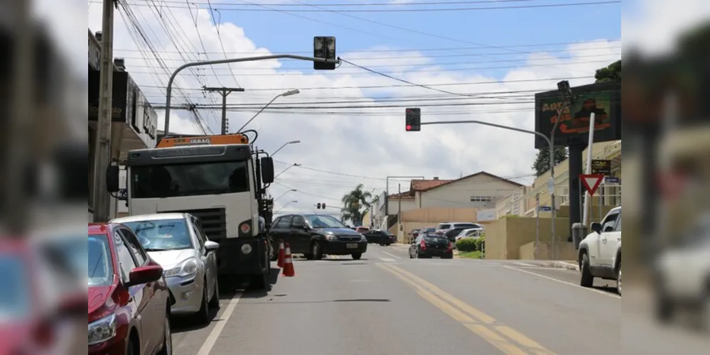 Serão substituídos sete conjuntos semafóricos no municípi