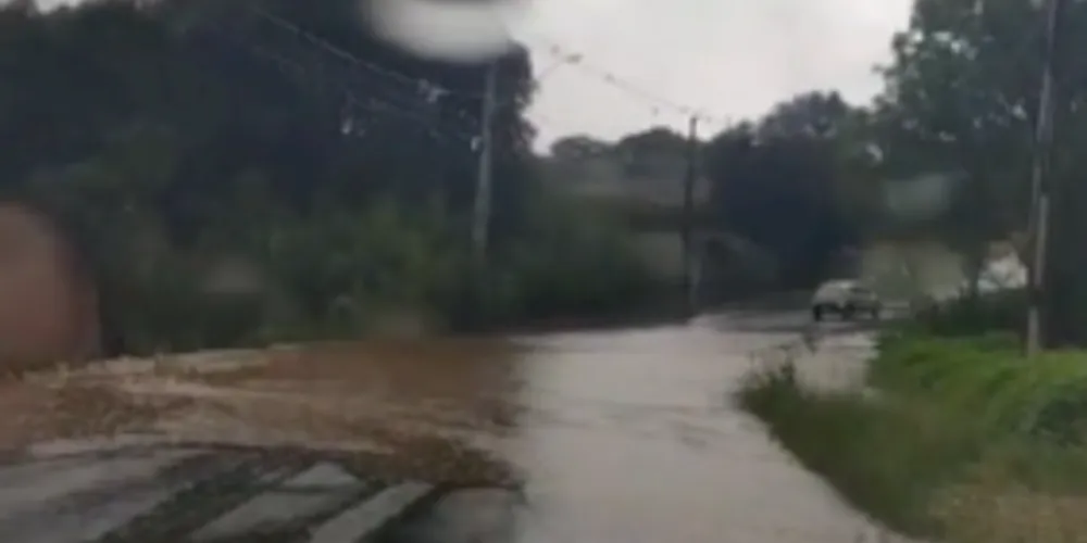 Fortes chuvas caíram em Ponta Grossa nesta quinta-feira (23)
