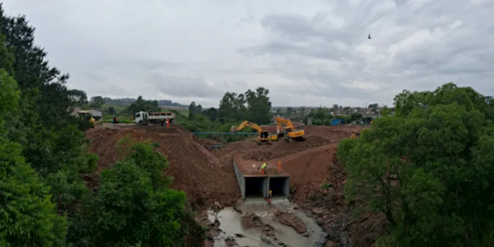 Diversas rodovias tiveram problemas com as chuvas dos últimos dias