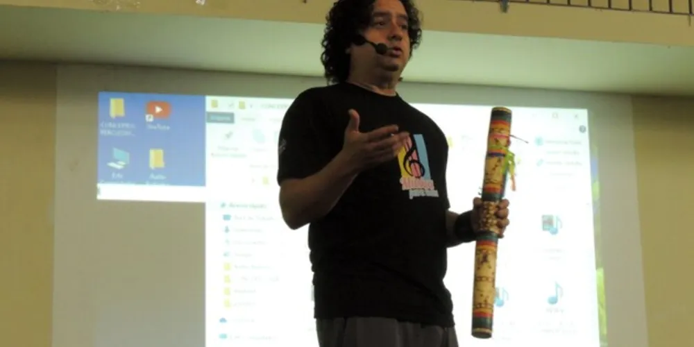 O professor Ricardo Correia fez duas apresentações