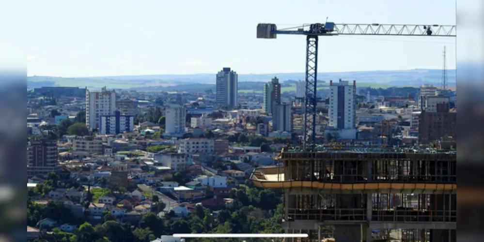 Total liberado de alvarás para construção civil em Ponta Grossa de janeiro ao início de outubro de 2023 já superou os volumes de 2020 a 2022