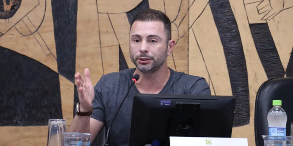 Político afirmou ser totalmente contrário ao PL.