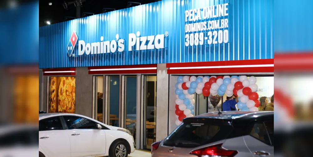 A Domino's Pizzaria fica na região central de Ponta Grossa