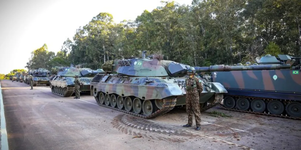 Alto-Comando do Exército já esteve em Ponta Grossa para conhecer a estrutura da cidade