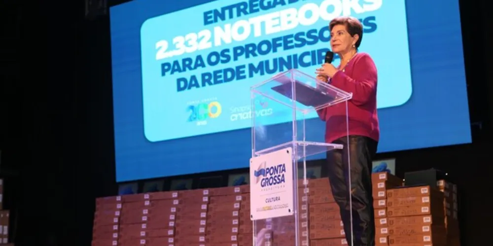 O evento também homenageou os profissionais, em alusão ao Dia do Professor, comemorado em 15 de outubro