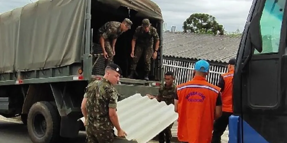 Foram registradas 220 destelhamentos e 39 quedas de árvores