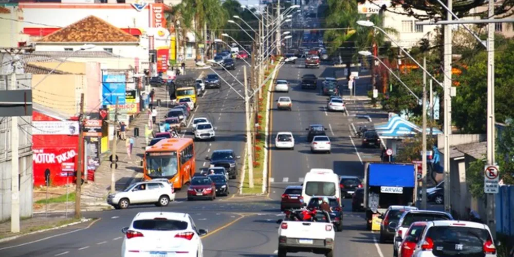Uma das principais vias da cidade estará recebendo obras de pavimentação