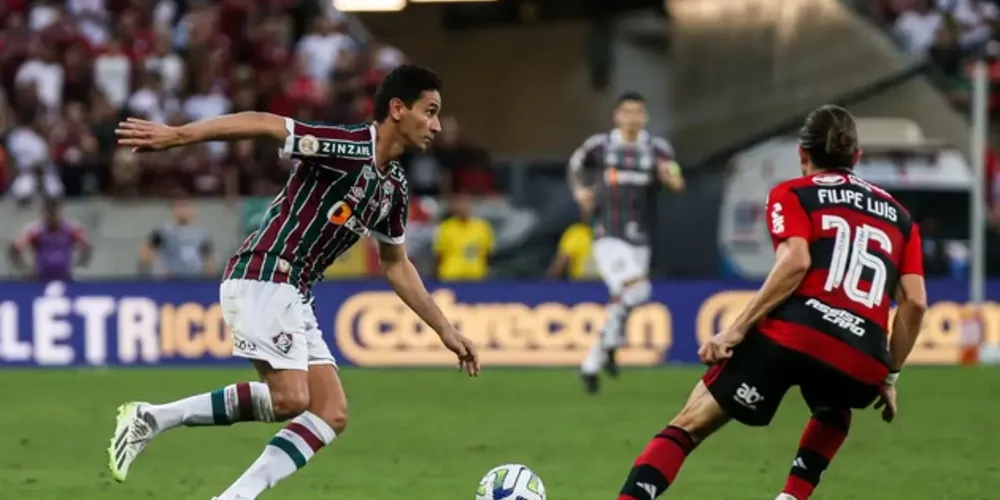 Sonhando com o título do Campeonato Brasileiro, o Flamengo mede forças com o Fluminense