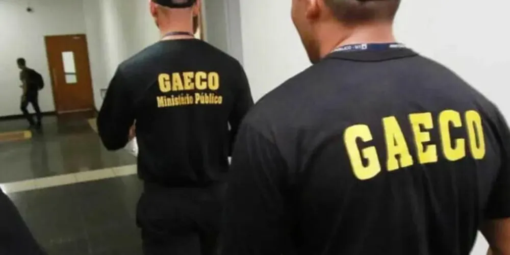 Agentes do Gaeco estiveram nas ruas nesta terça-feira (10)