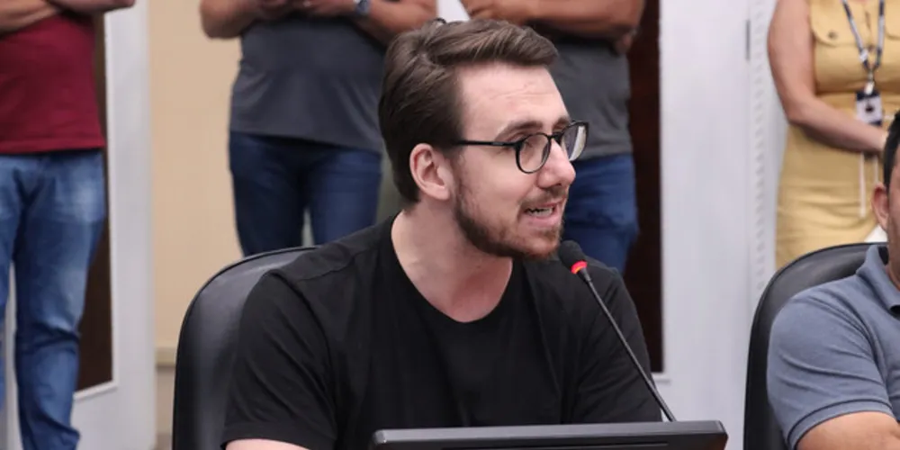 Vereador usou suas redes sociais para criticar a decisão da Casa de Leis
