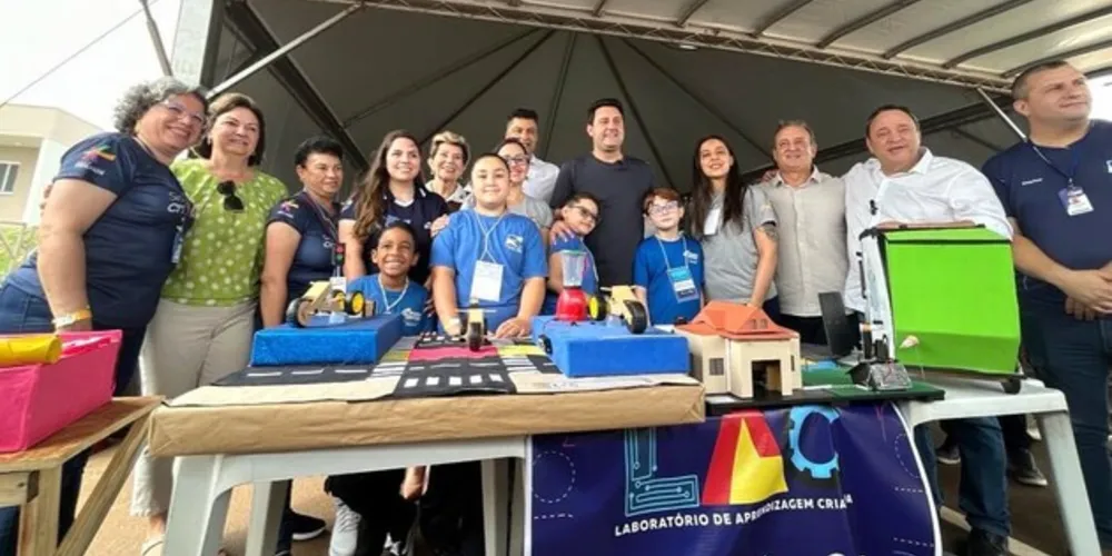 Estudantes apresentaram para o governador o Laboratório de Aprendizagem Criativa (LAC)