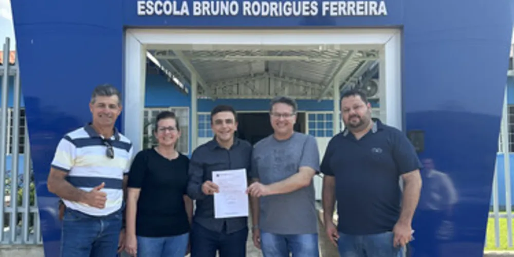 Uma das recentes entregas ocorreu em para a Apae Curiúva